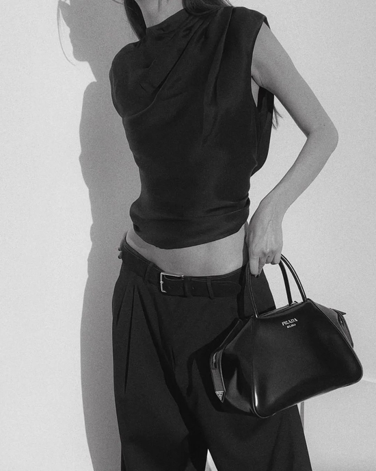 女明星用的包包_Celine Soft 16 bag_Prada Supernova