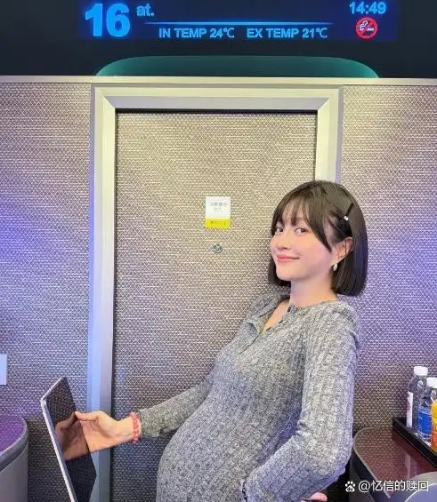 孕期身材管理明星案例_孕妇拍戏比例_怀孕女明星大肚照